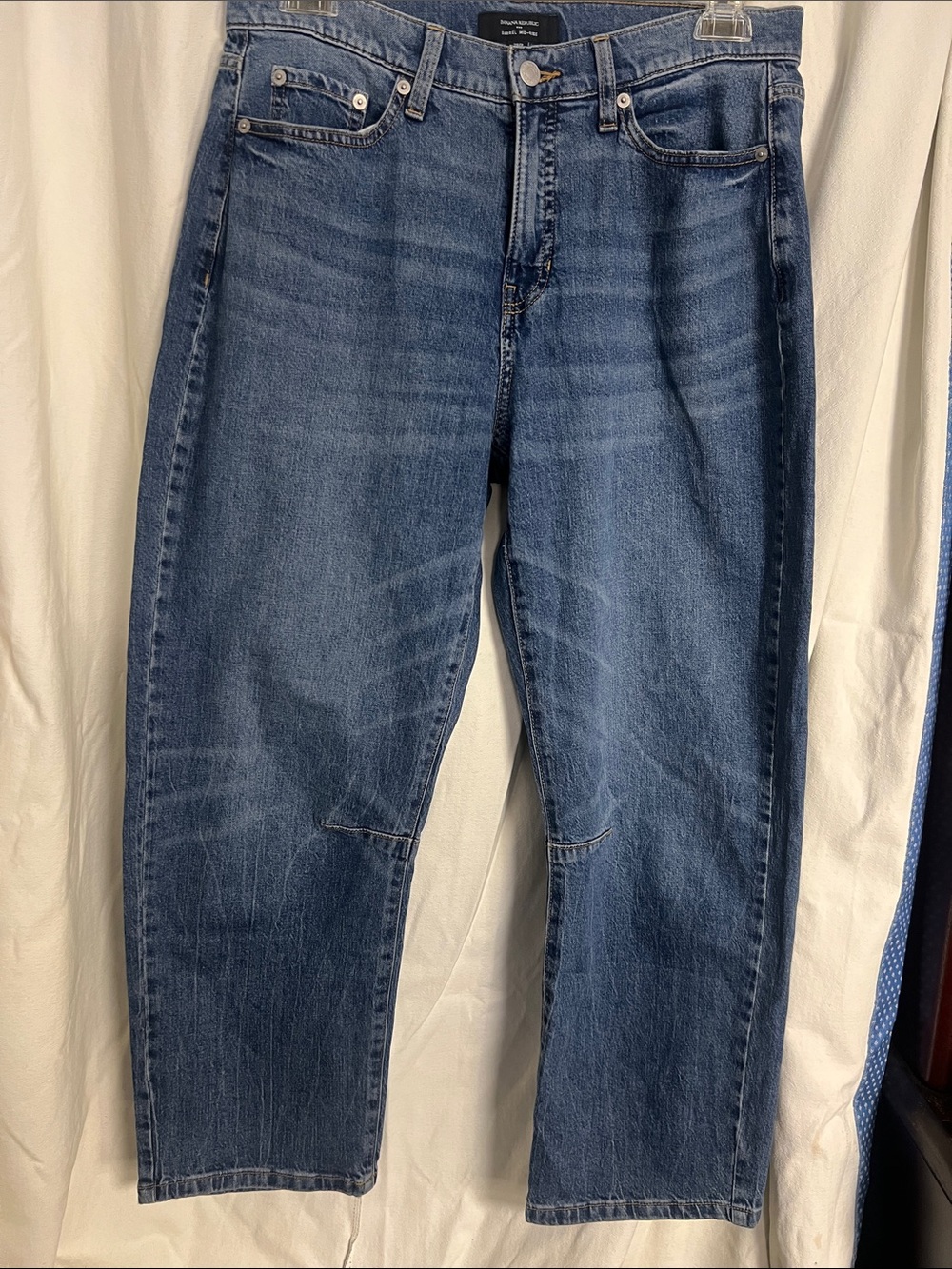 Banana Republic size 29/8 Classic Medium Wash Straight-Leg Jeans